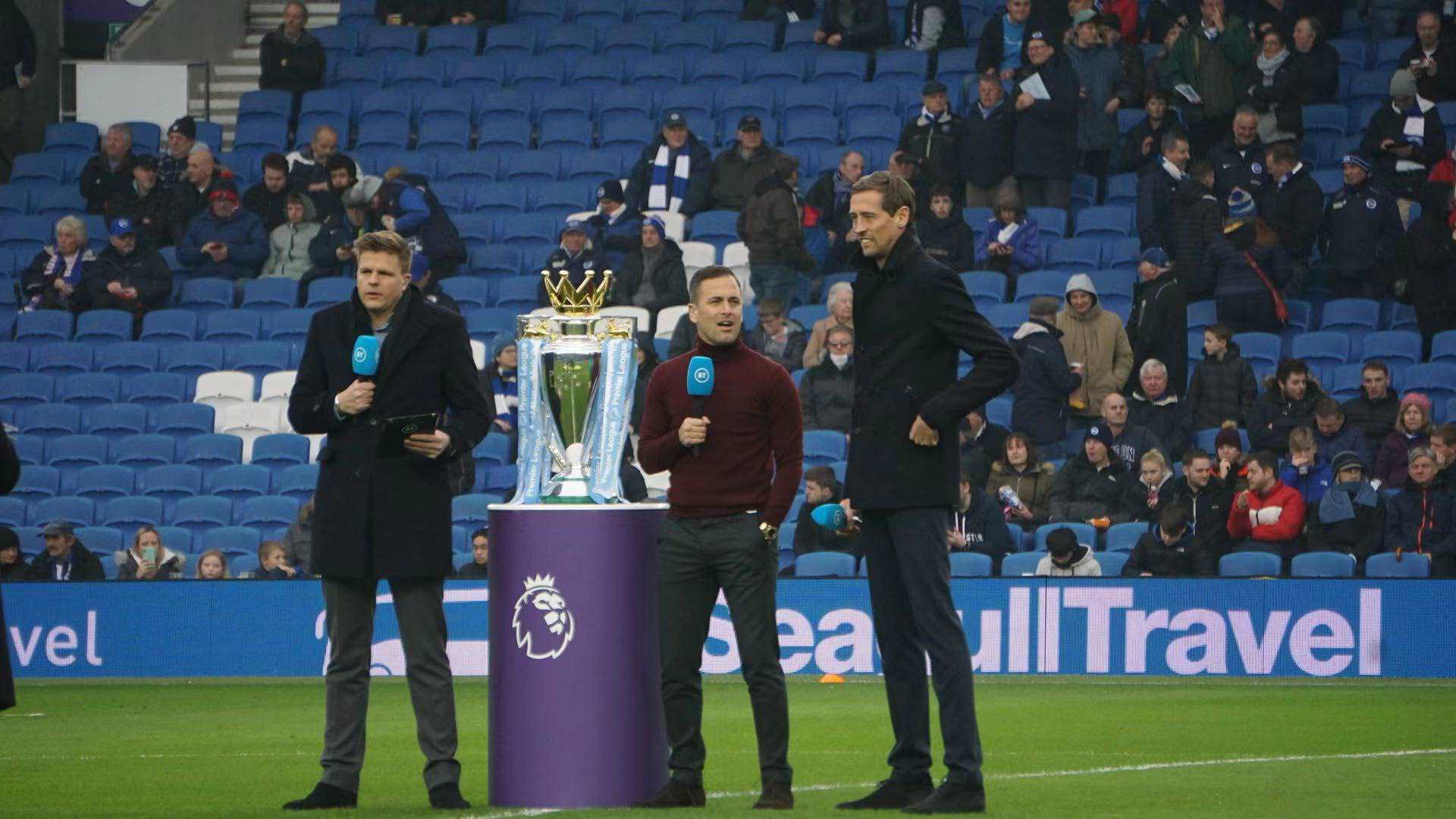 托万谈和帕耶的矛盾：他不给我传球，我大骂他，然后就闹掰了